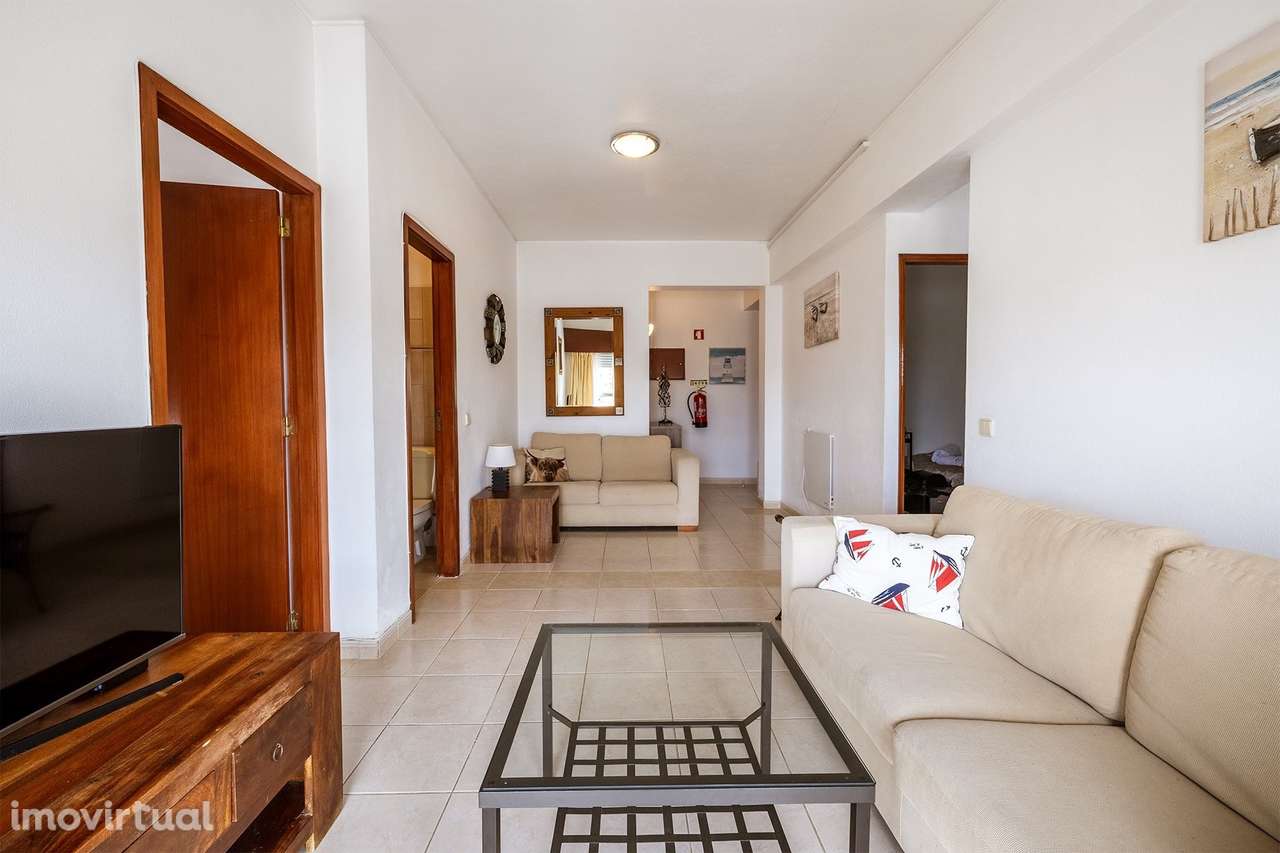 APARTAMENTO T1+1 EM ZONA RESIDENCIAL DE LAGOS COM FANTÁSTICA VISTA DES - Grande imagem: 3/15