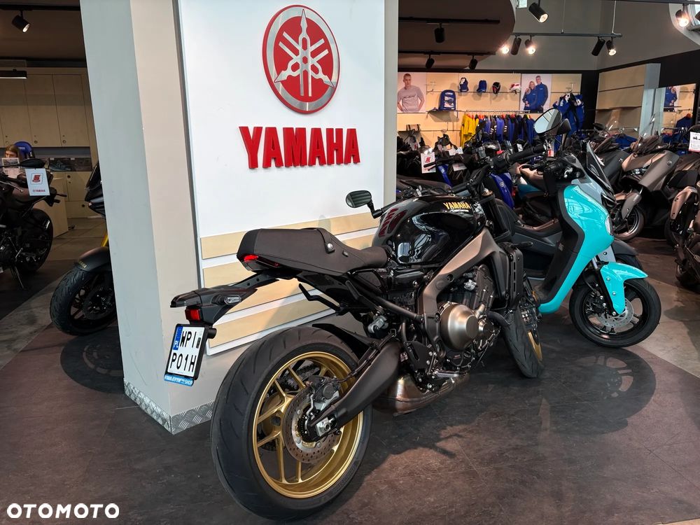 Yamaha XSR - 7