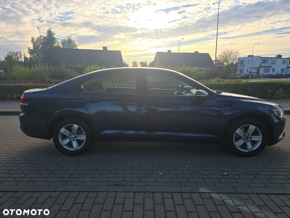 Volkswagen Passat - 5