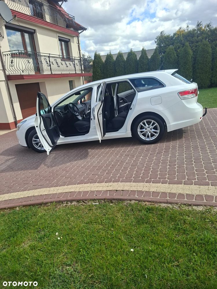 Toyota Avensis 1.8 Life - 7