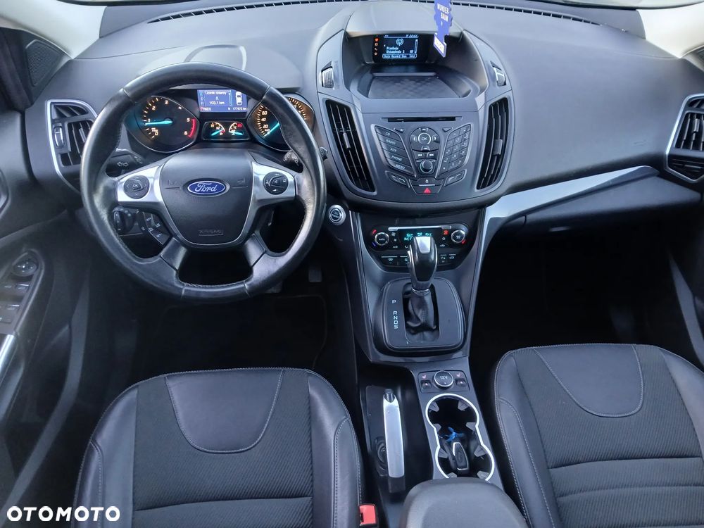 Ford Kuga 2.0 TDCi 4x4 Titanium - 10