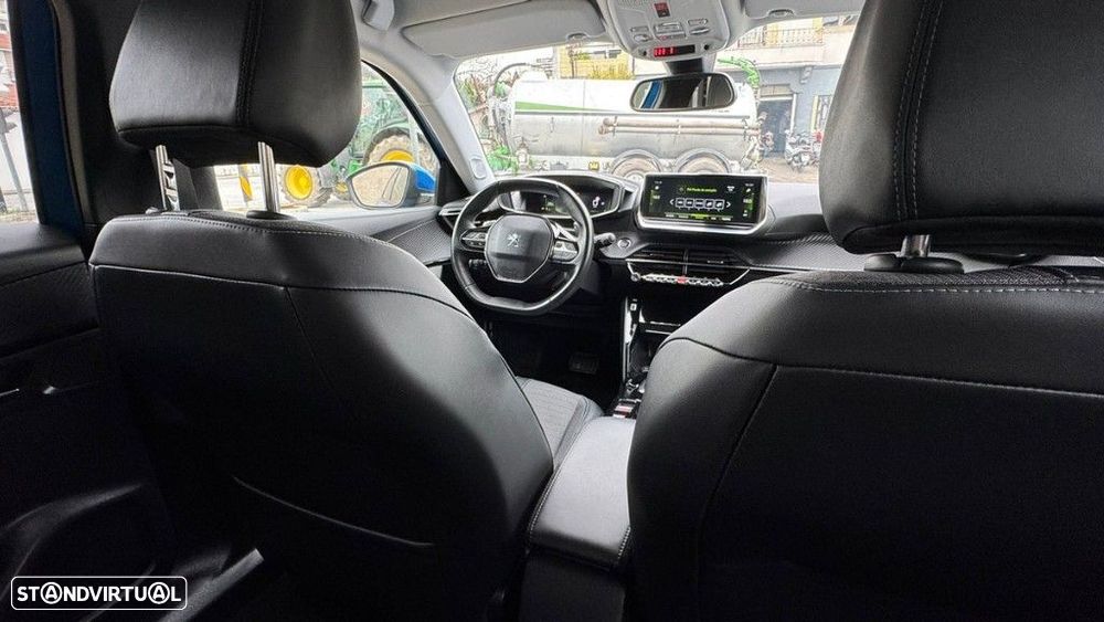 Peugeot 2008 1.5 BlueHDi Allure EAT8 - 20