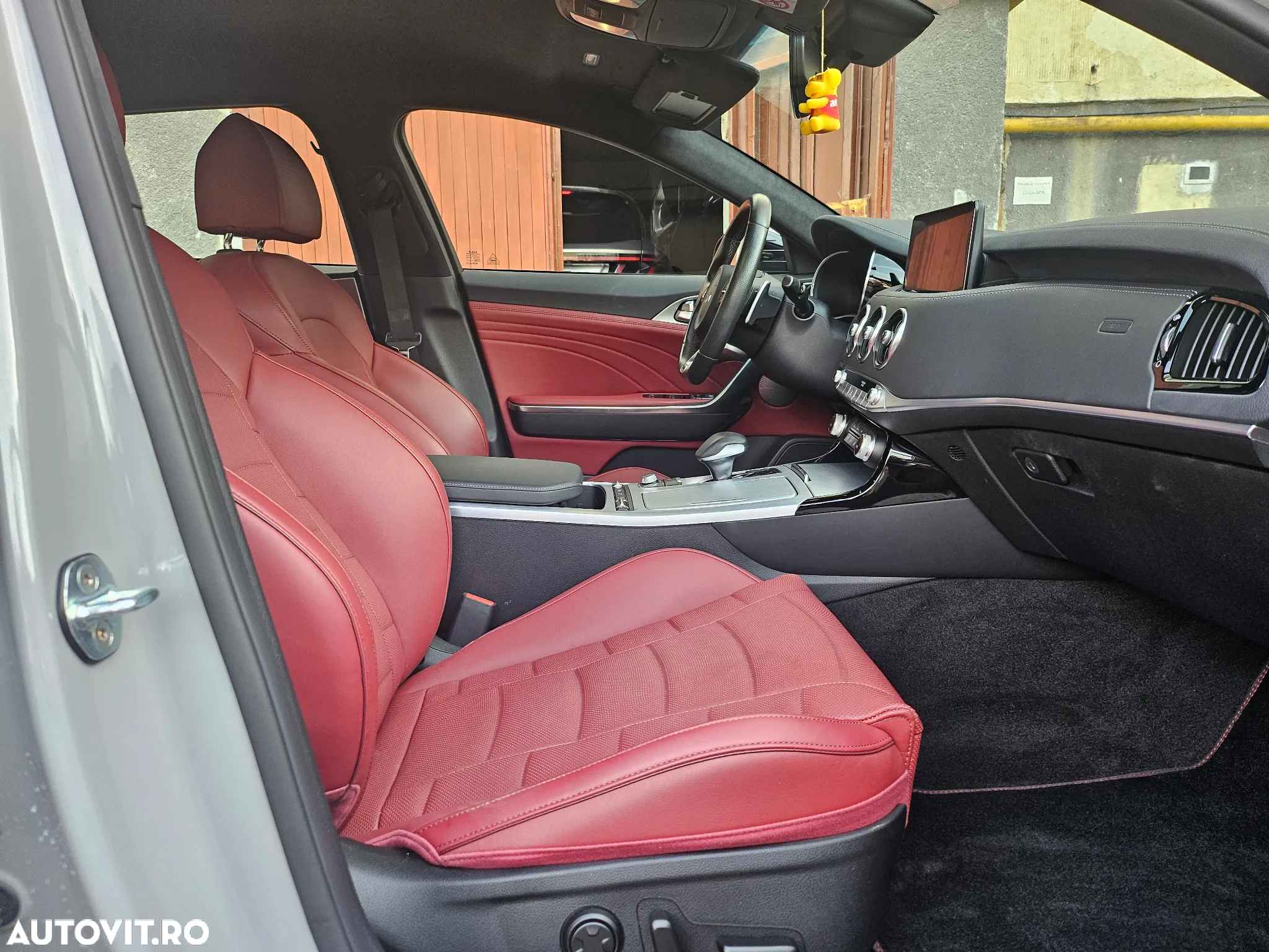 Kia Stinger 3.3 T-GDI 8AT AWD GT - 5