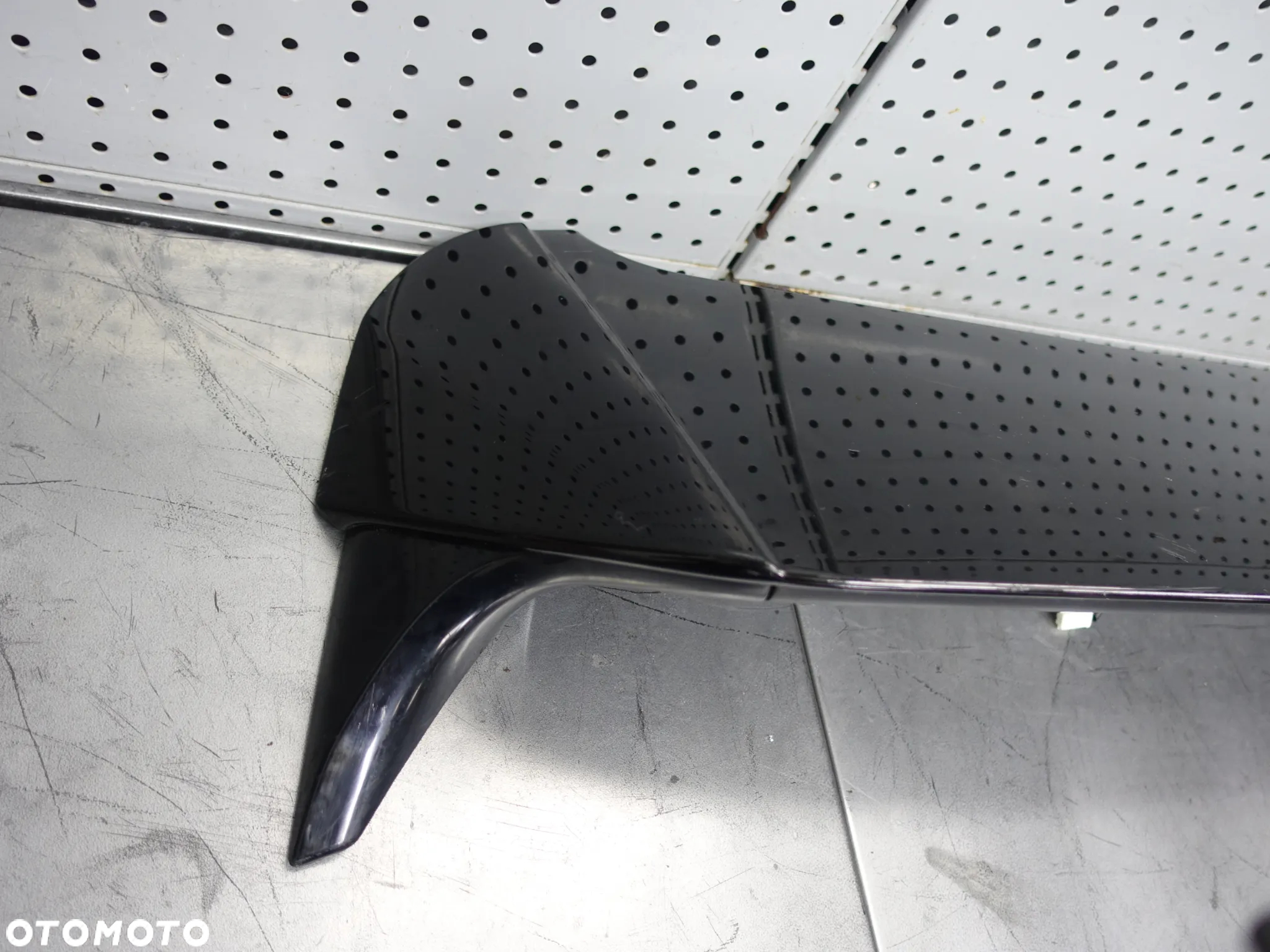 SPOJLER LOTKA NA KLAPĘ NISSAN QASHQAI II 960304E - 2