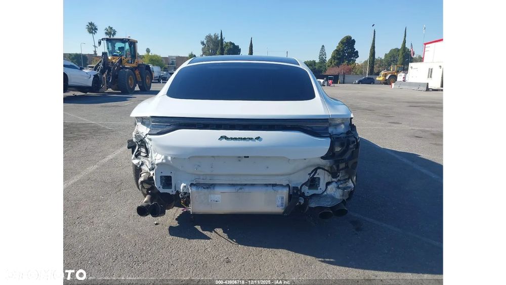 Porsche Panamera - 9