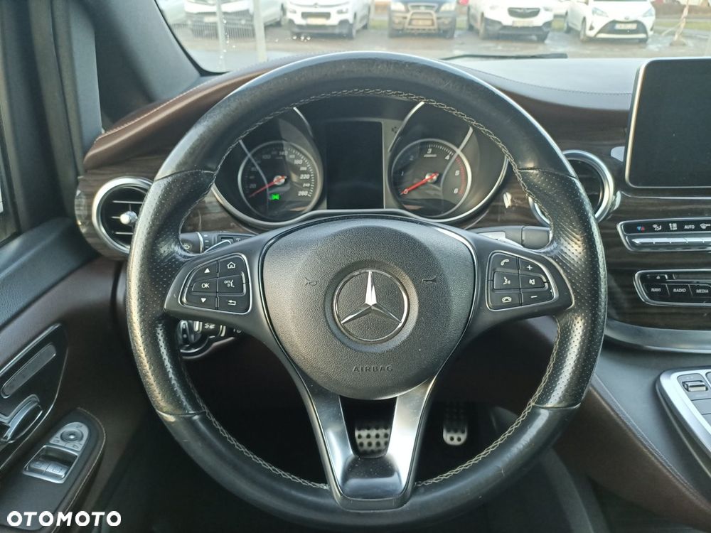 Mercedes-Benz Klasa V 250 BlueTEC lang 7G-TRONIC Edition 1 - 17