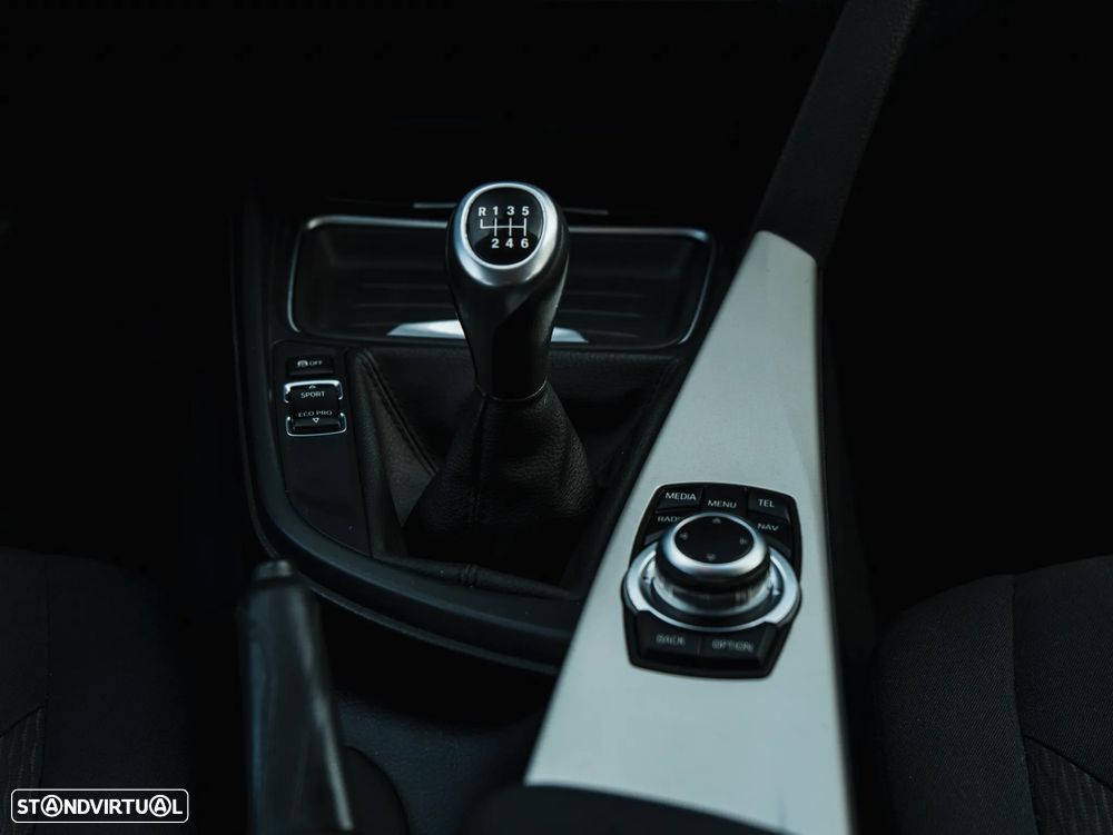 BMW 316 d Modern Line - 19