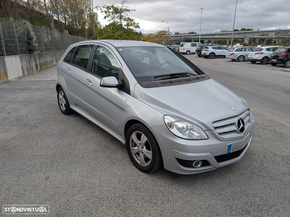Mercedes-Benz B 180 CDi - 2