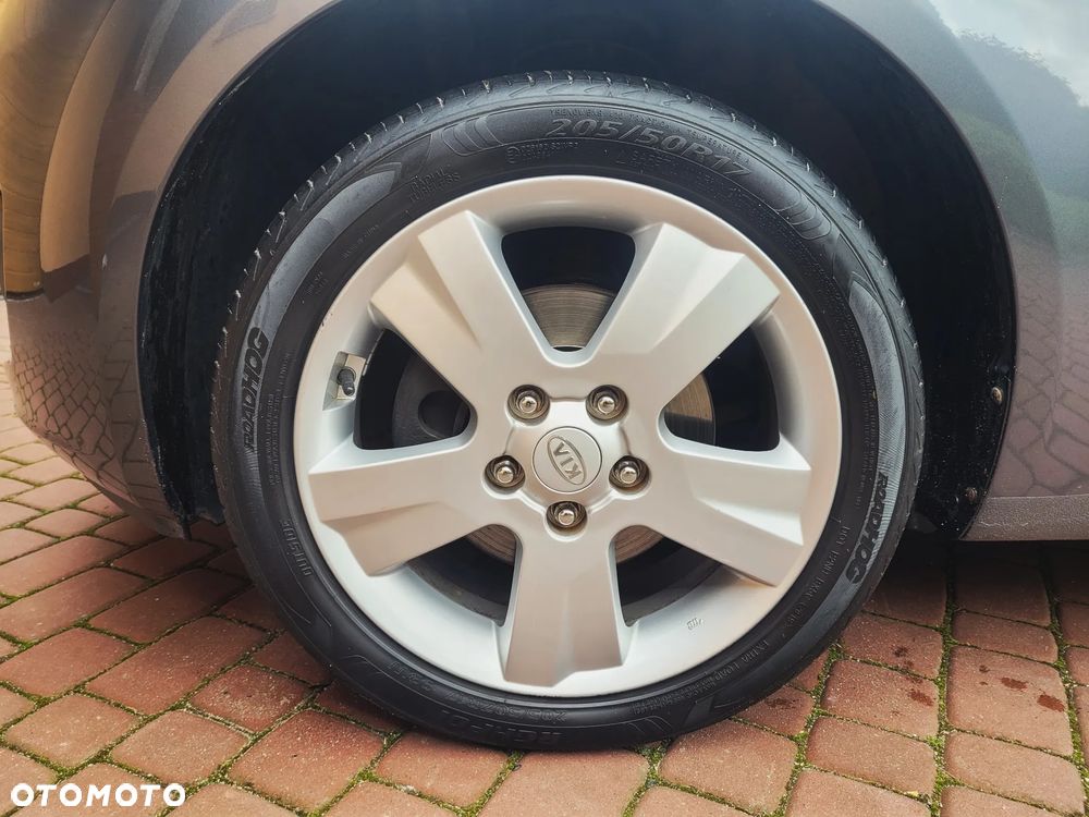 Kia Venga 1.6 CVVT Dream-Team Edition - 10