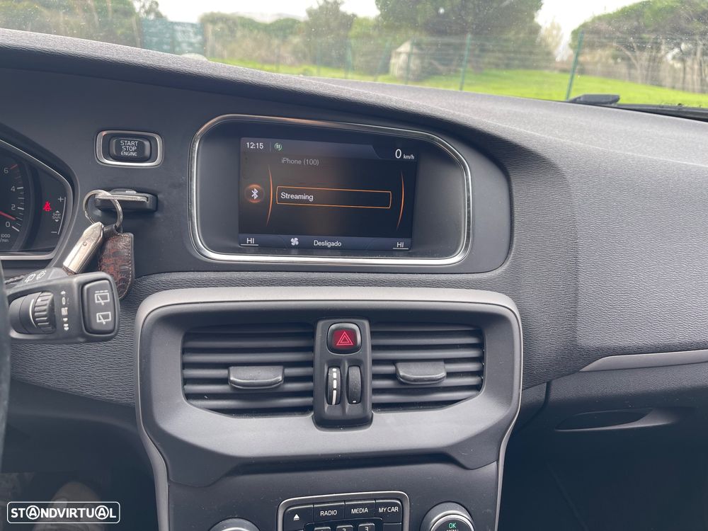 Volvo V40 D2 Momentum - 15