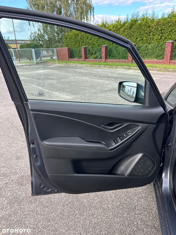 Hyundai ix20 1.4 Premium - 18