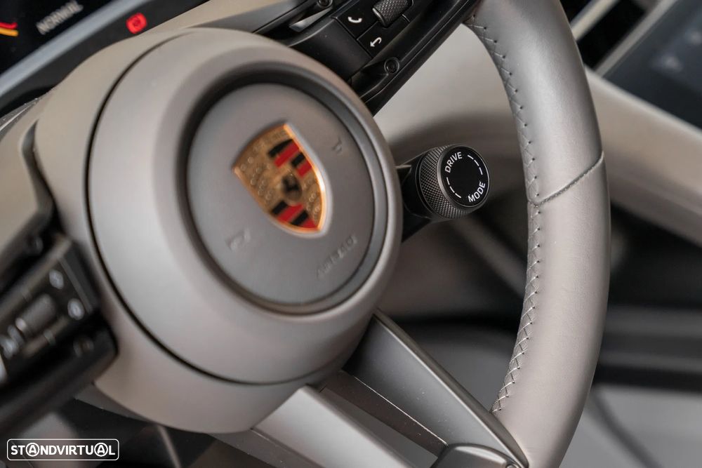 Porsche Taycan Sport Turismo Standard - 15