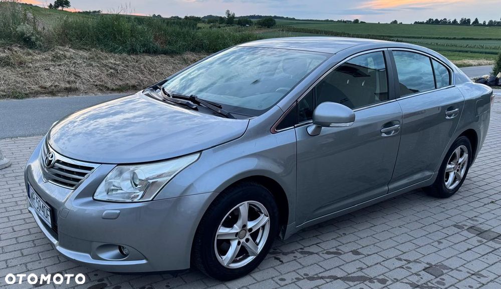 Toyota Avensis 1.8 Luna - 7
