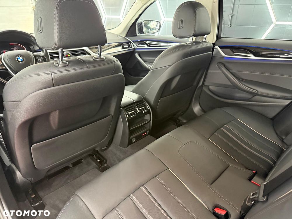 BMW Seria 5 520d M Sport Edition - 30