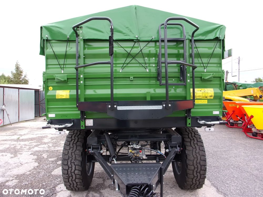 Pronar Przyczepa dwuosiowa paletowa Pronar PT-610 -10-ton, Przyczepa Pronar PT-653/2 - 6-ton z mechanizmem trójstronnego wywrotu, nadstawy, plandeka, balkon - 9