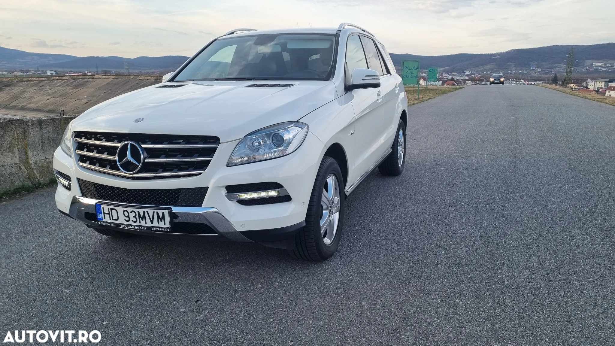 Mercedes-Benz ML 250 BlueTec 4MATIC Aut - 2