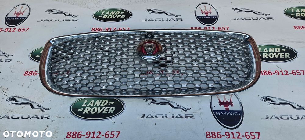 Jaguar XJ 351 LIFT 2016-2019 Atrapa zderzaka przedniego pod kamerę Grill Kamera Kratka środkowa  znaczek emblemat - 1