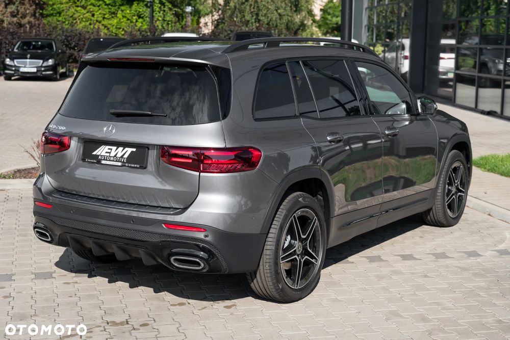 Mercedes-Benz GLB 200 AMG Line 7G-DCT - 5