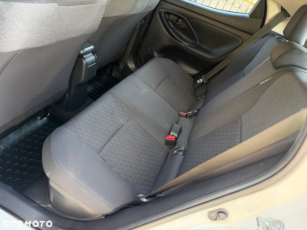 Toyota Yaris Hybrid 1.5 Comfort - 34