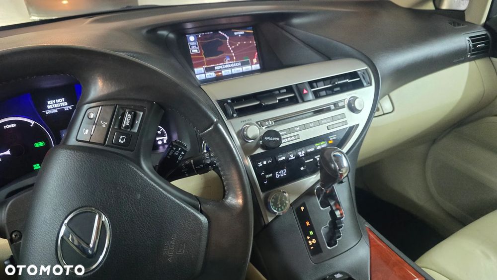 Lexus RX - 12