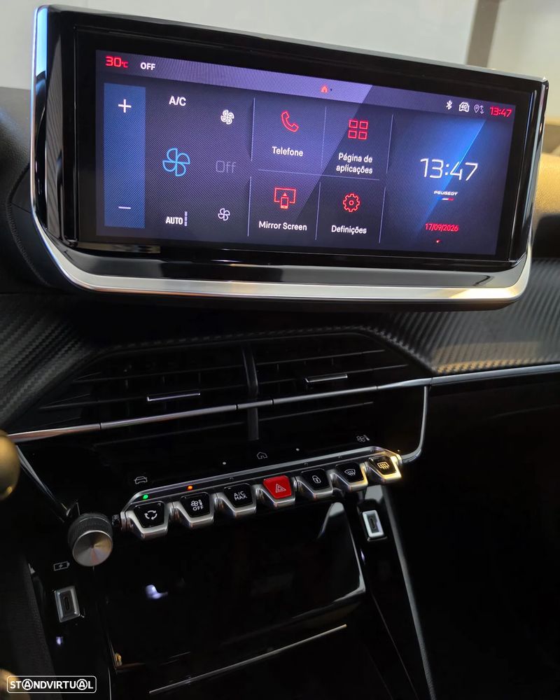 Peugeot 2008 1.2 PureTech Allure - 16