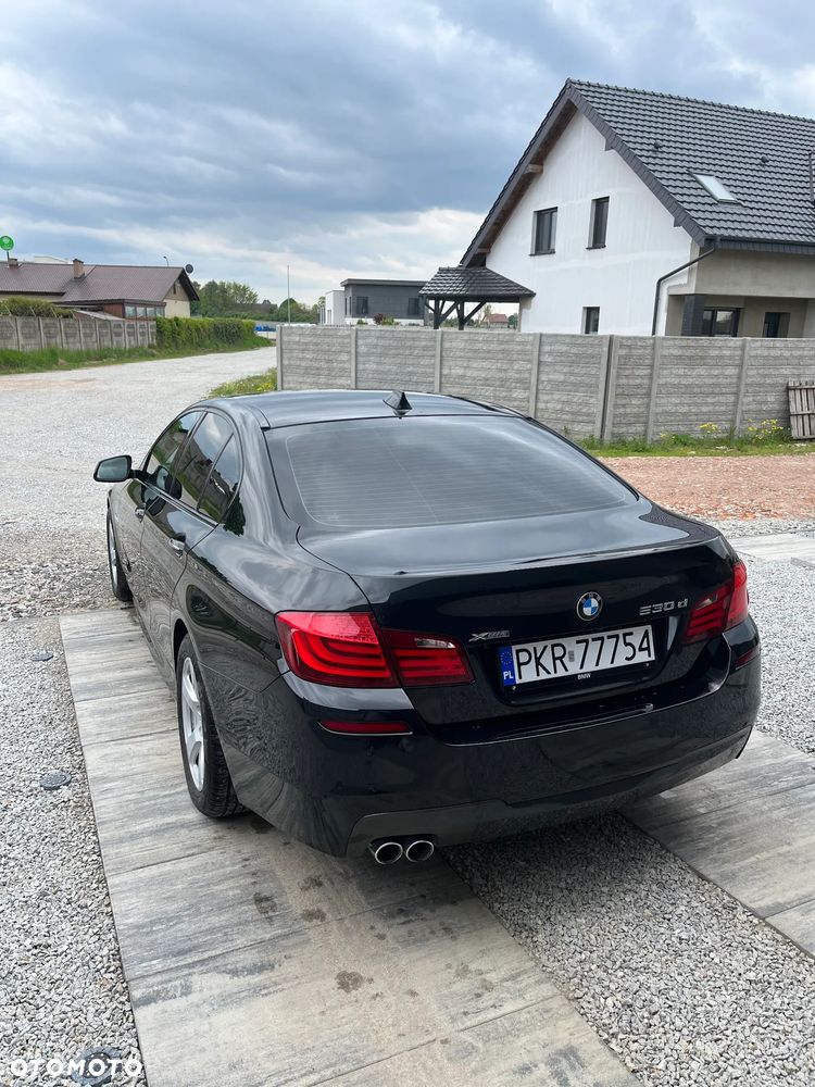 BMW Seria 5 530d xDrive Sport-Aut Luxury Line - 10