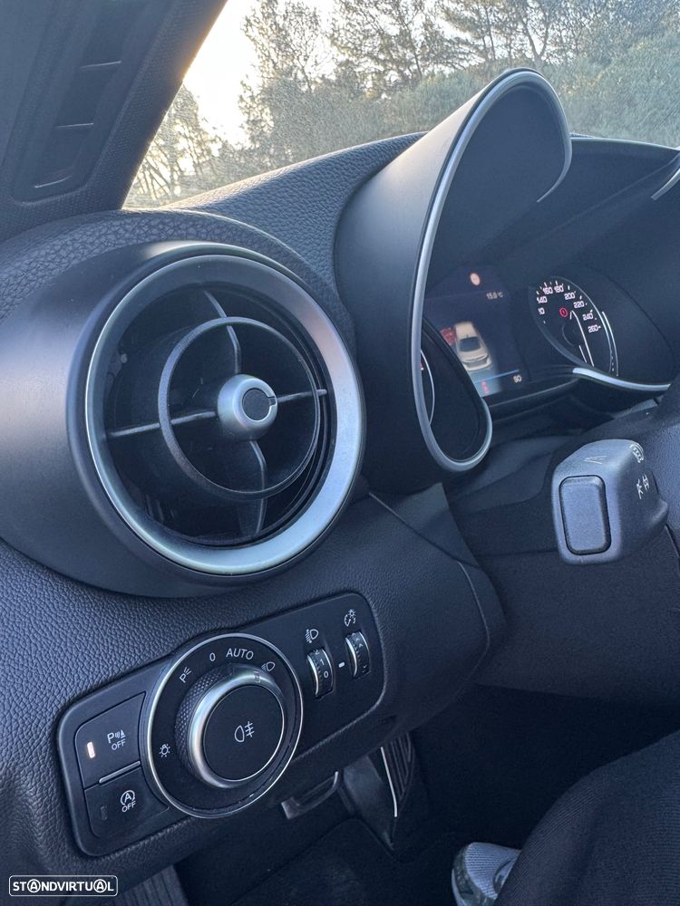 Alfa Romeo Giulia 2.2 D Sprint AT8 - 25