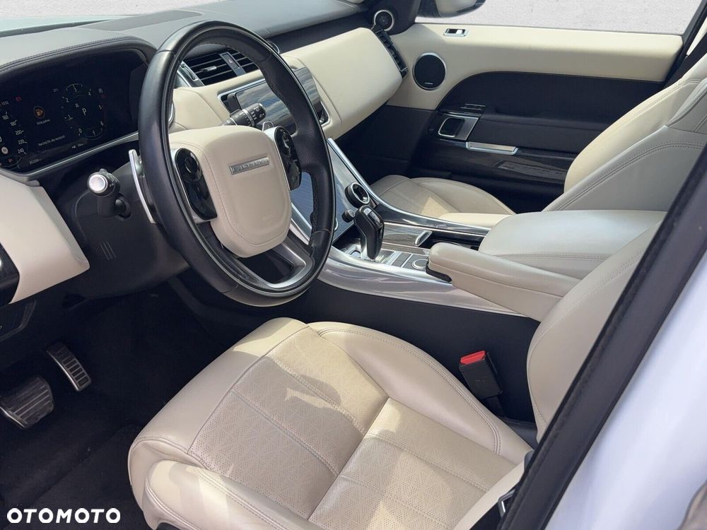 Land Rover Range Rover Sport - 12