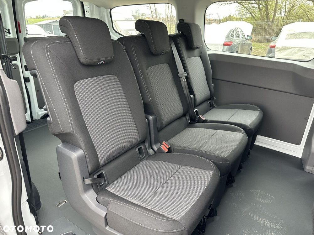 Volkswagen Transporter - 17