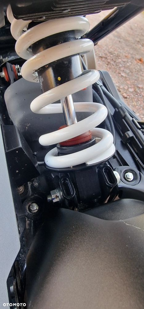 Husqvarna Svartpilen - 23