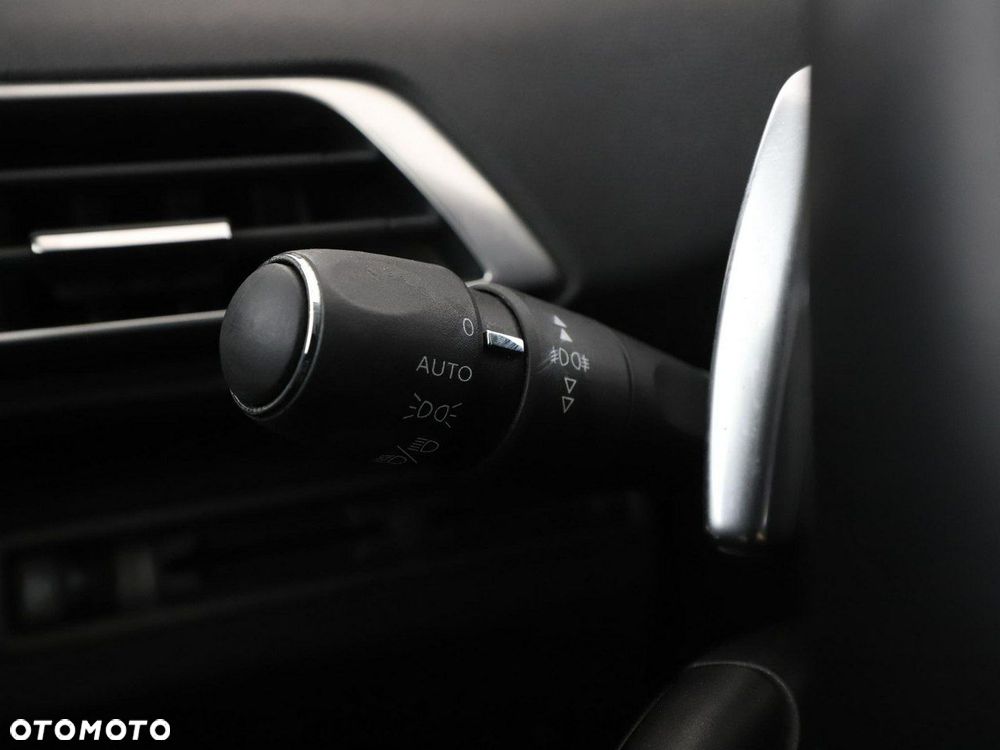 Peugeot 3008 1.6 BlueHDi Allure S&S EAT6 - 35