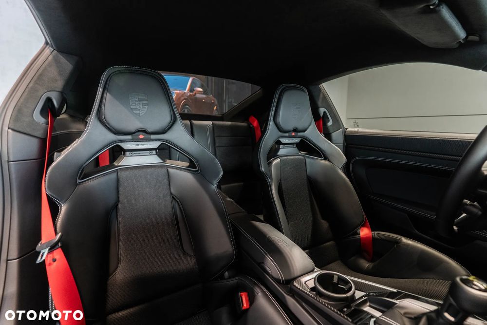 Porsche 911 GT3 Touring PDK - 17