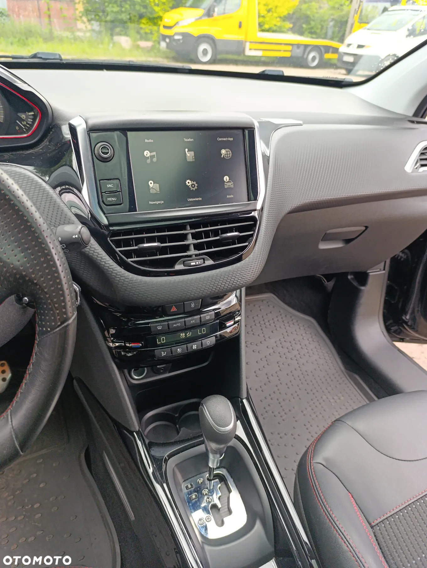 Peugeot 2008 PureTech 110 Stop&Start EAT6 GT-Line Edition - 28
