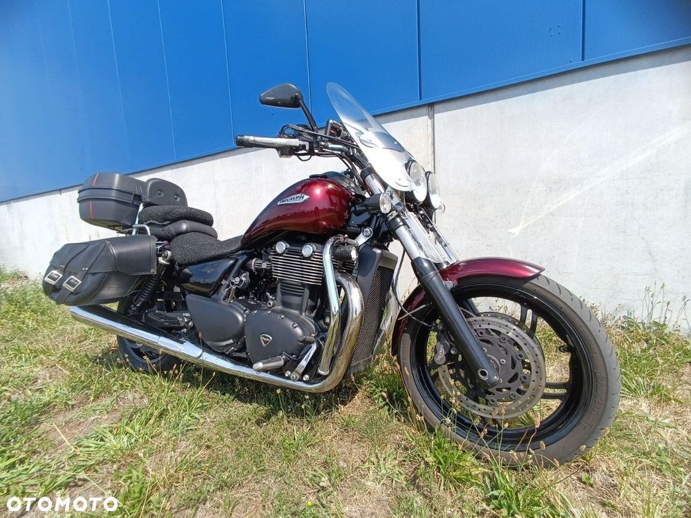Triumph Thunderbird - 1