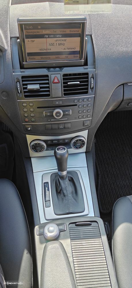Mercedes-Benz C 220 Station CDI DPF Auto BlueEFFICIENCY Avantgarde - 17