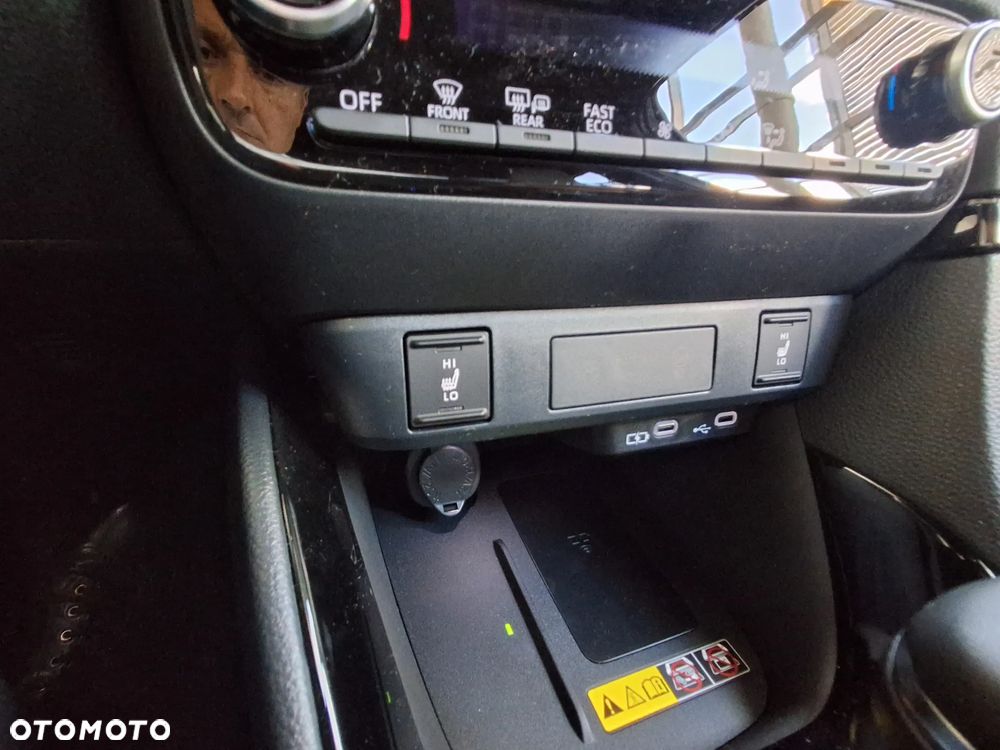 Toyota Yaris Hybrid 1.5 Executive - 17