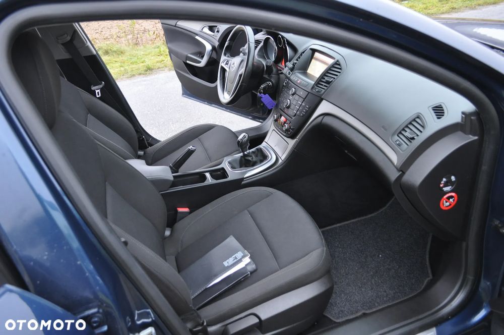 Opel Insignia - 23
