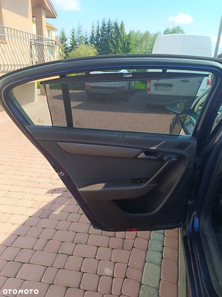 Volkswagen Passat 2.0 TDI Comfortline - 5