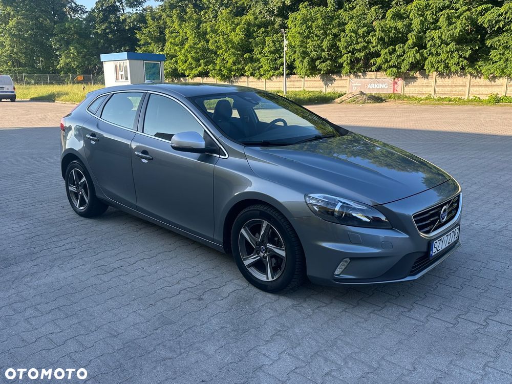 Volvo V40 D2 Drive-E R-Design Momentum - 7