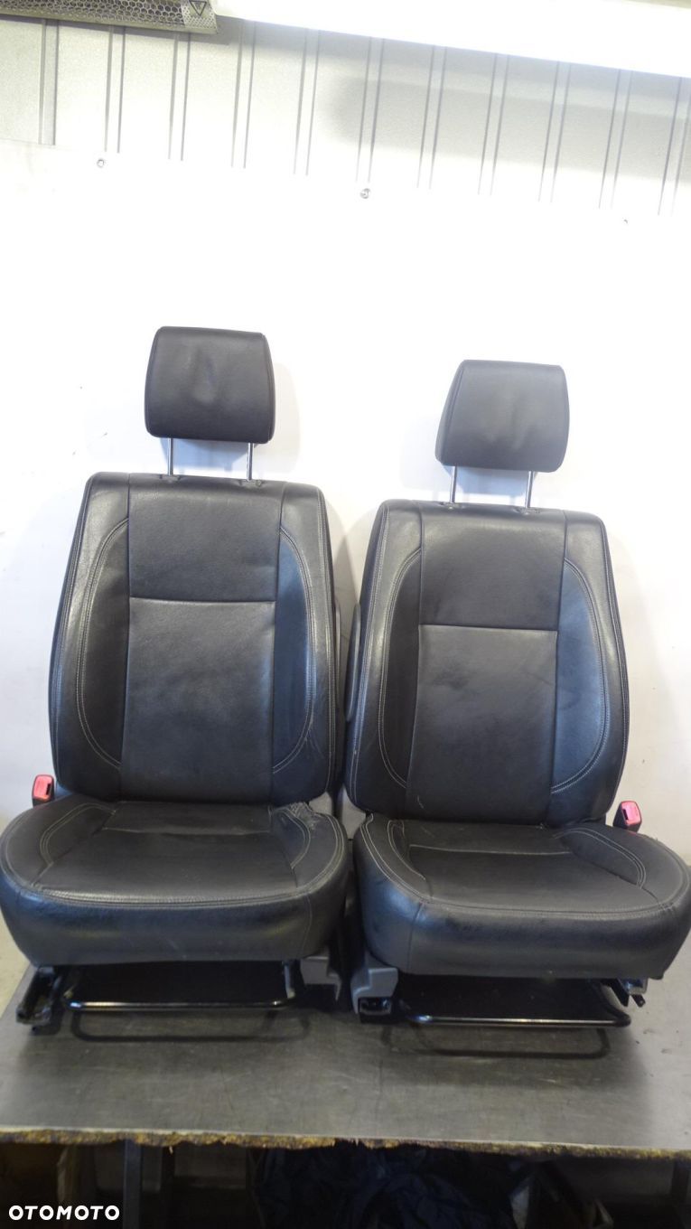 FOTELE KOMPLET SKÓRA FIAT SEDICI 1.9 - 1