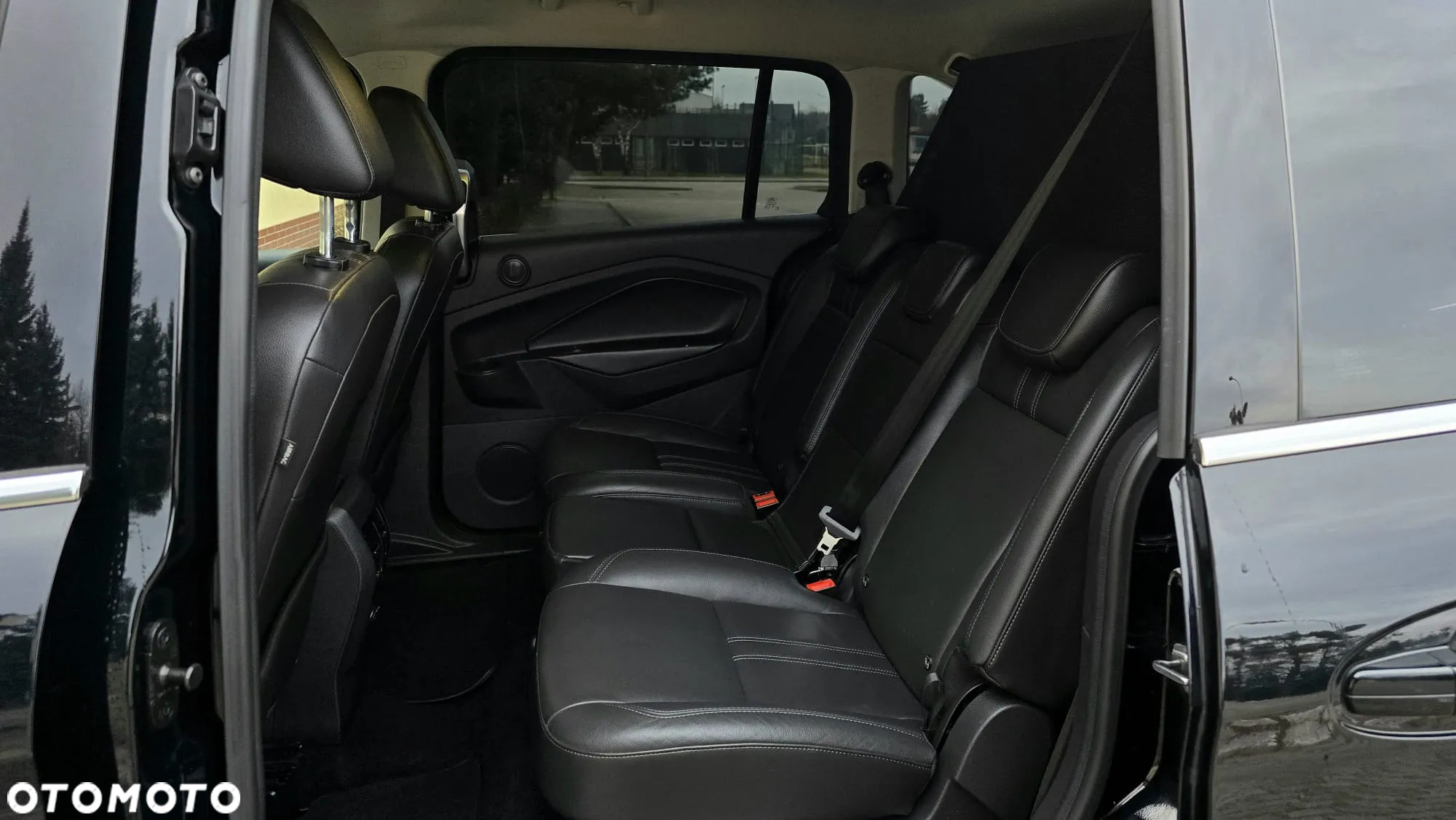 Ford Grand C-MAX 1.5 TDCi Start-Stopp-System Titanium - 19