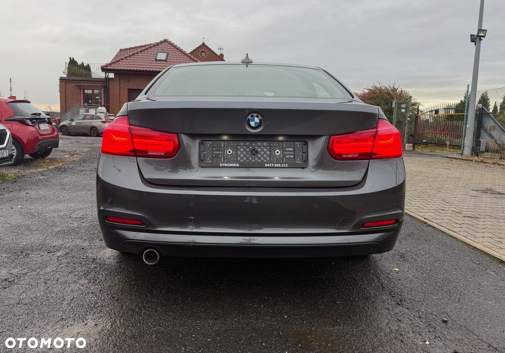 BMW Seria 3 318d Modern Line - 9