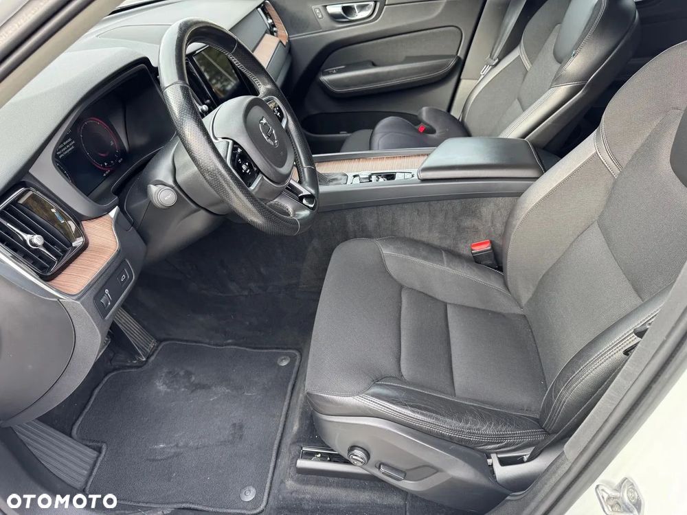 Volvo XC 60 D4 Momentum - 13