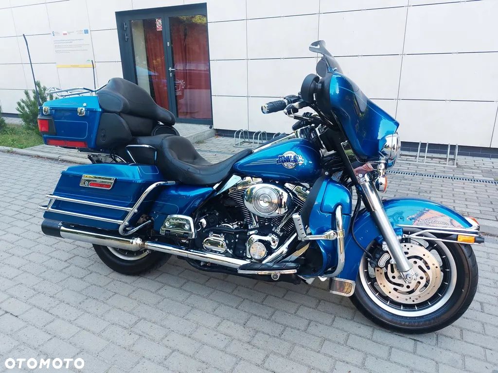 Harley-Davidson FLHTCU Ultra - 1