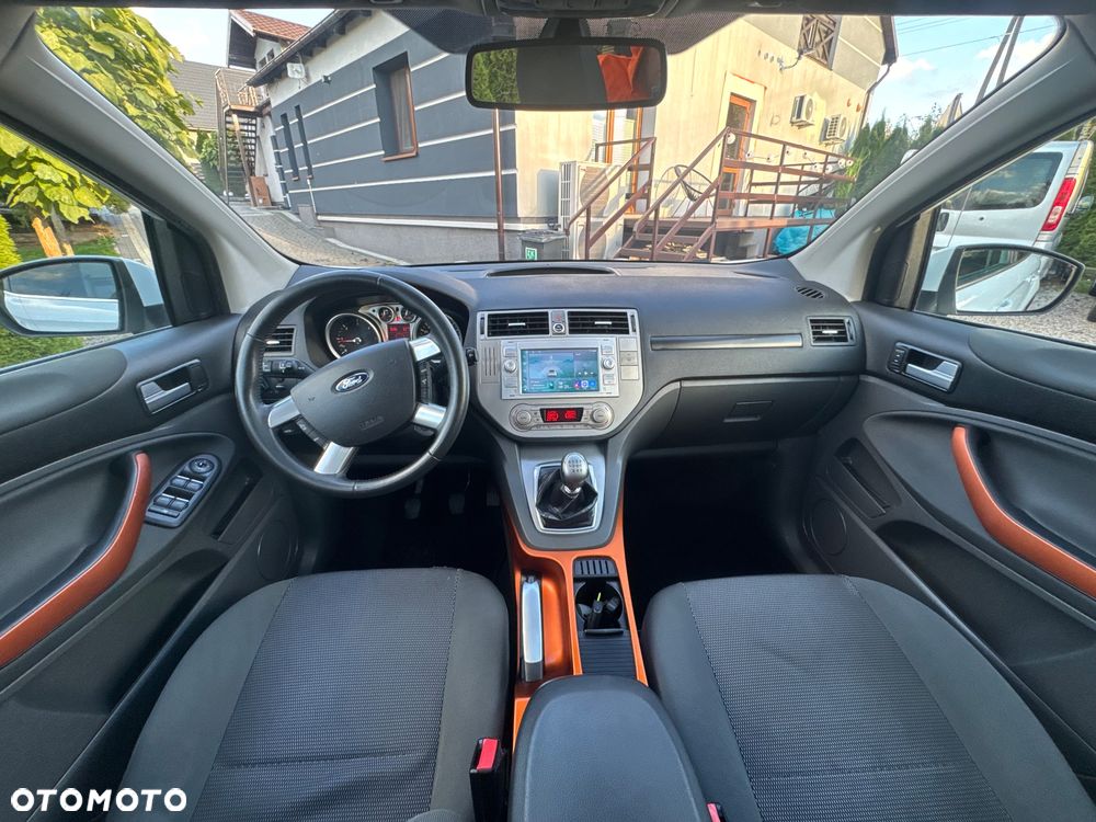 Ford Kuga 2.0 TDCi Titanium FWD - 5