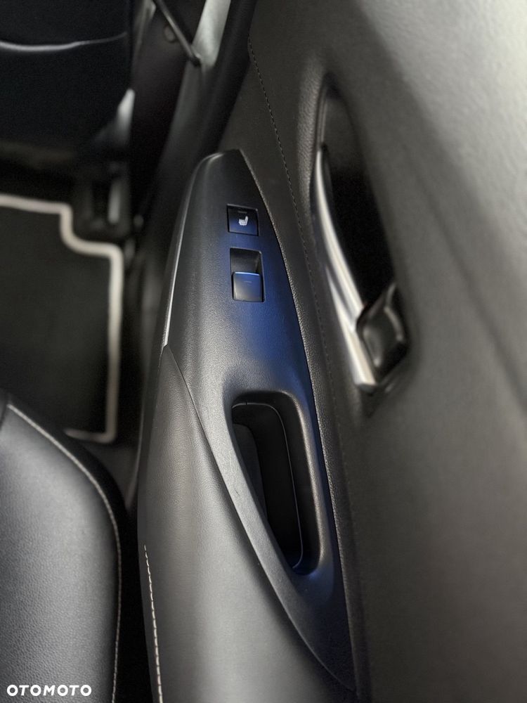 Toyota Corolla 1.8 Hybrid Executive - 28