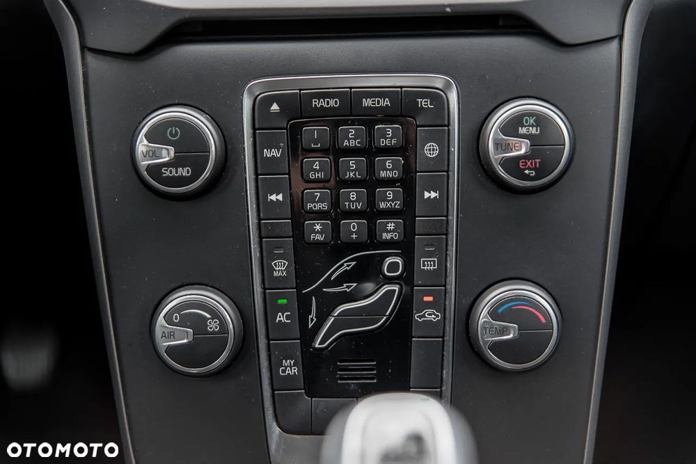 Volvo V40 T2 Drive-E Kinetic - 32