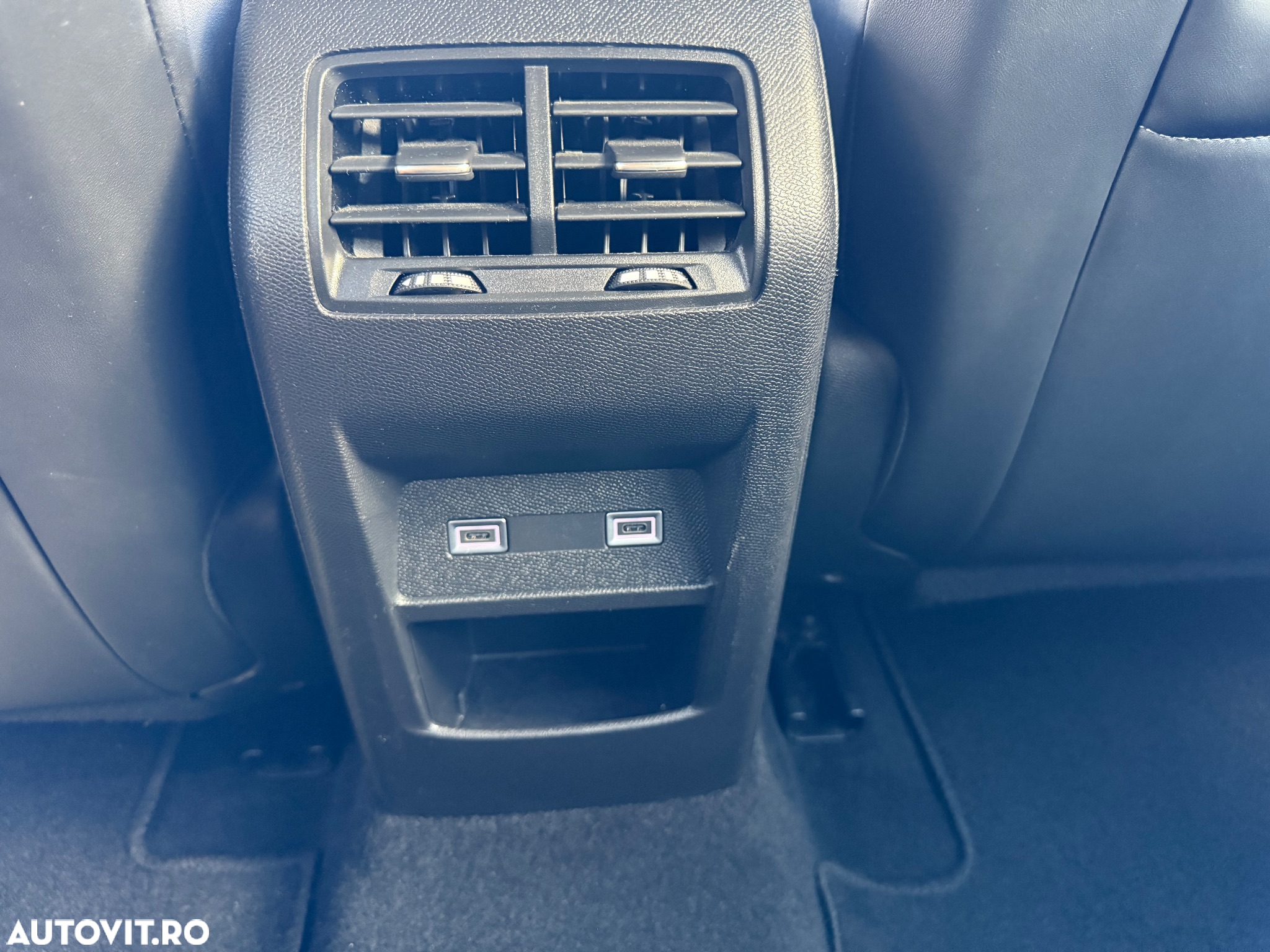Peugeot 408 1.2L PureTech 130 S&S EAT8 Allure Pack - 22