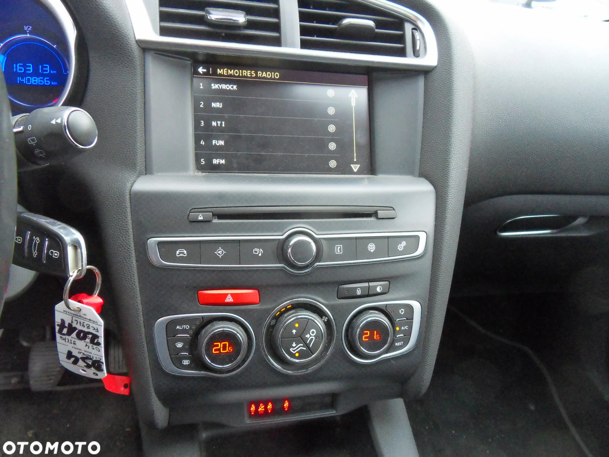 Citroën DS4 e-HDi 115 Urban Show - 15