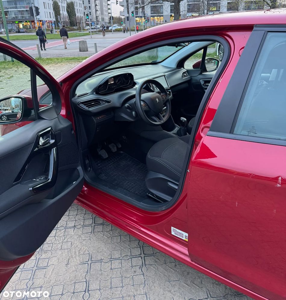 Peugeot 208 PureTech 110 Stop & Start Allure - 12